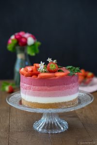 Erdbeer Ombre Torte 3